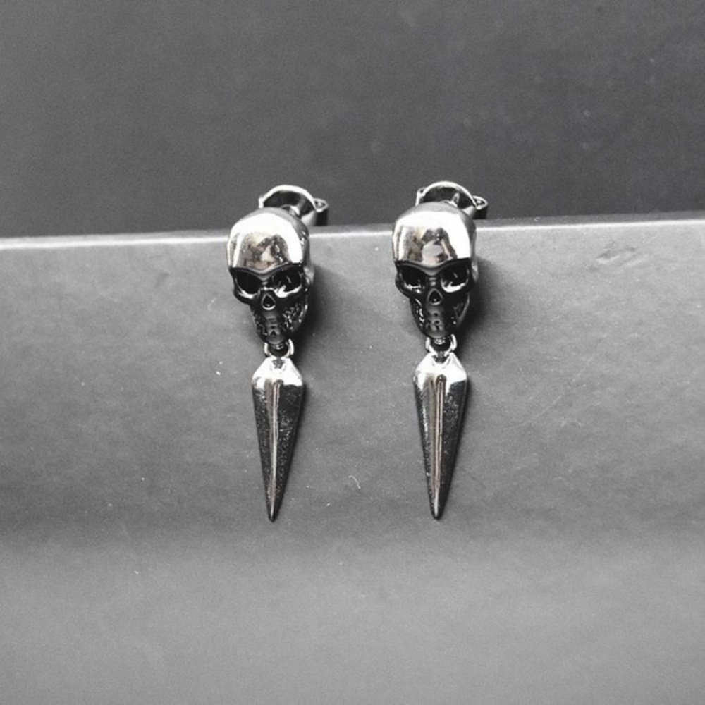 Silver Skull Spike Studs